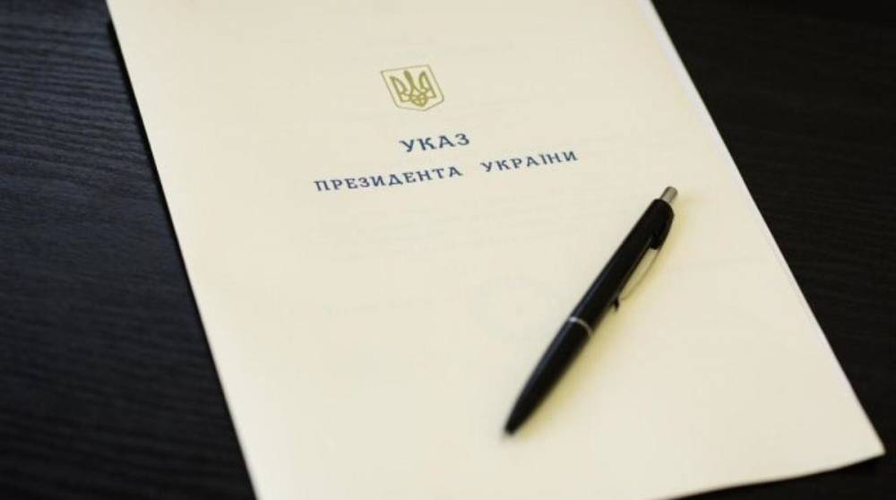 Президент Зеленский подписал свой первый закон