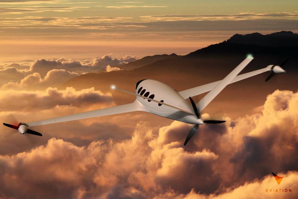 Израильская компания представила первый в мире электрический самолет в Ле-Бурже