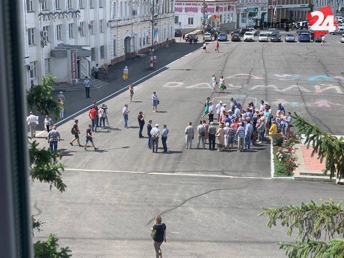 В Димитровграде коммунисты вывели людей на несанкционированный митинг