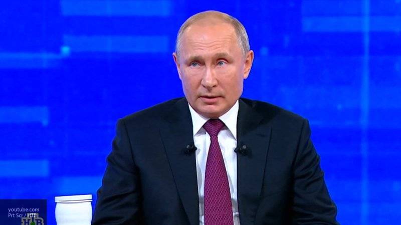 Путин рассказал, когда неэффективных чиновников заменят роботами