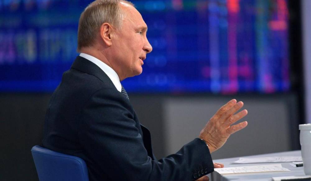 Владимир Путин попросил Правительство усилить контроль за тарифами ЖКХ