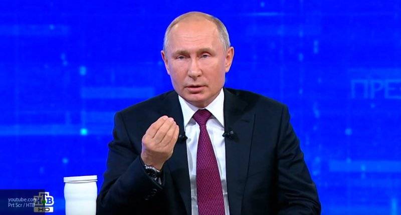 Путин считает эффективным конкурс управленцев "Лидеры России"