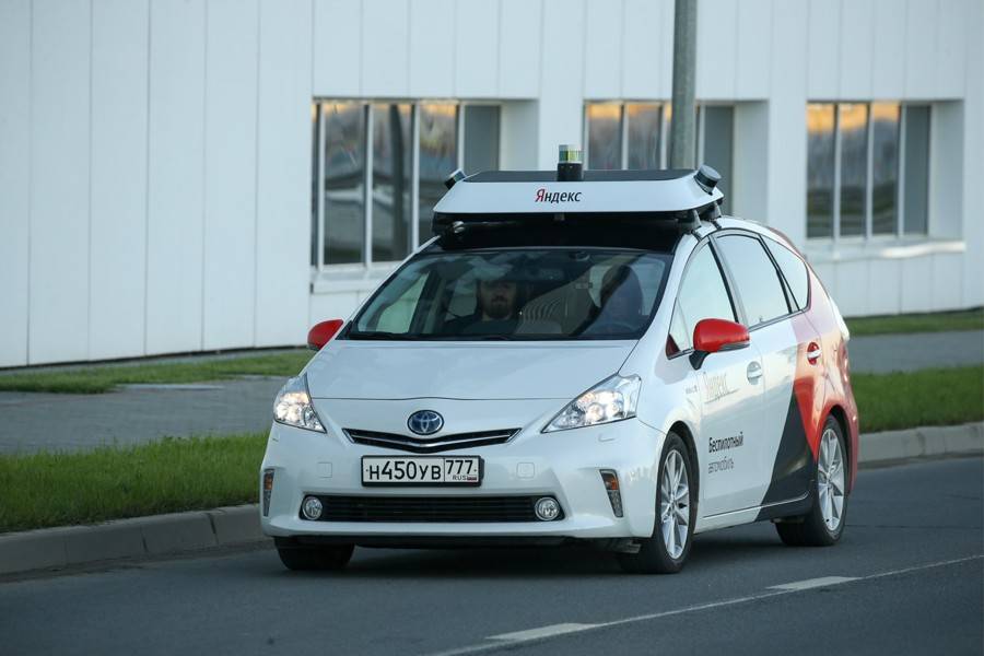 В Москве начали тестировать беспилотные автомобили