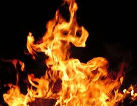 Молодой мужчина получил ожоги во время крупного пожара в Нижегородском районе