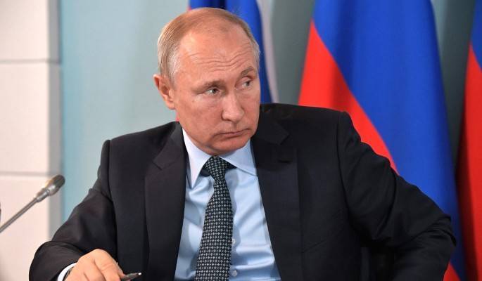 Путин прилюдно облил грязью клоуна Зеленского