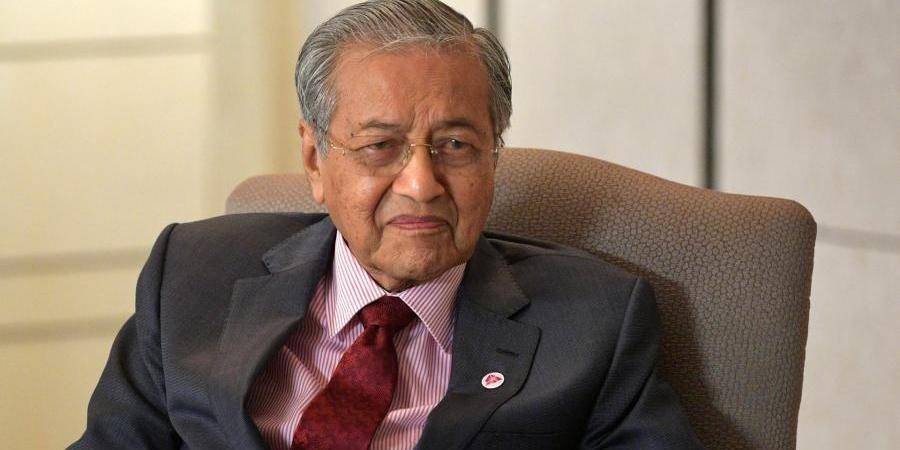 Премьер Малайзии посчитал расследование по катастрофе MH17 антироссийским и политизированным