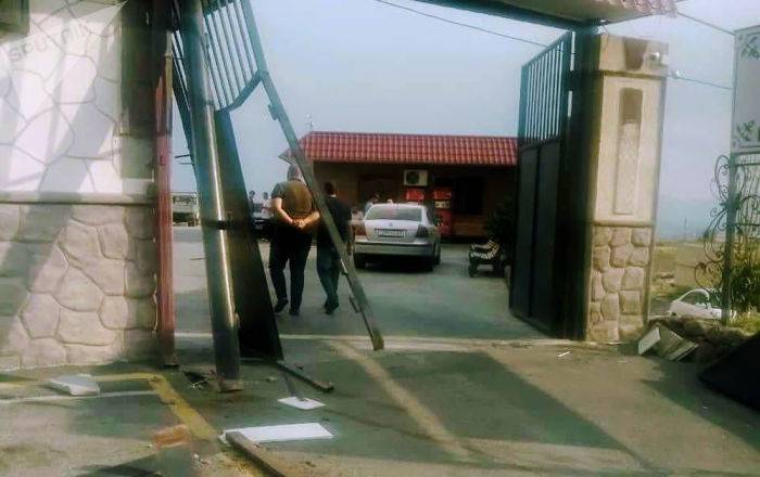 Погоня и выстрелы: в Ереване арестант пытался сбежать во время похорон матери