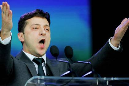 Зеленский решил начать свою деятельность с отмены указов экс-президентов Украины