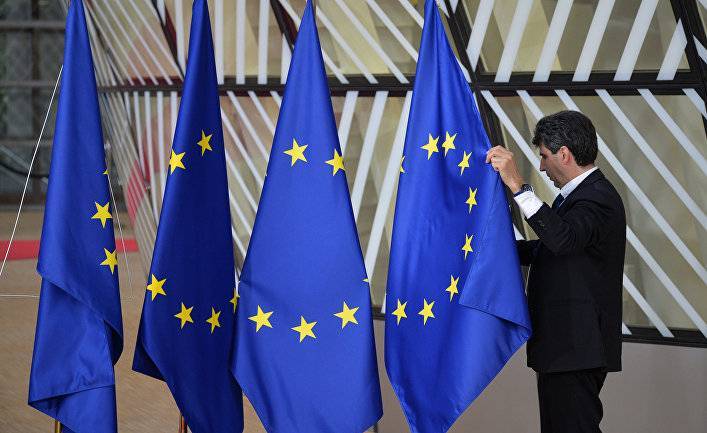 Петр и Мазепа: Европейский совет продлил «крымские санкции»