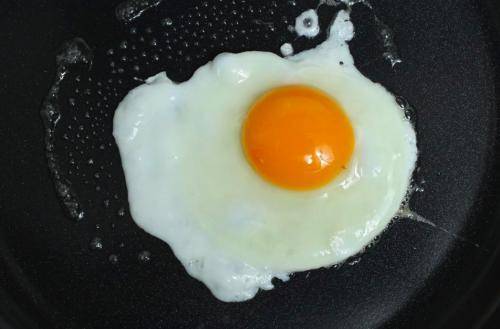 «Золотые» яйца. Ученые обнаружили неожиданную пользу продукта в борьбе со слепотой