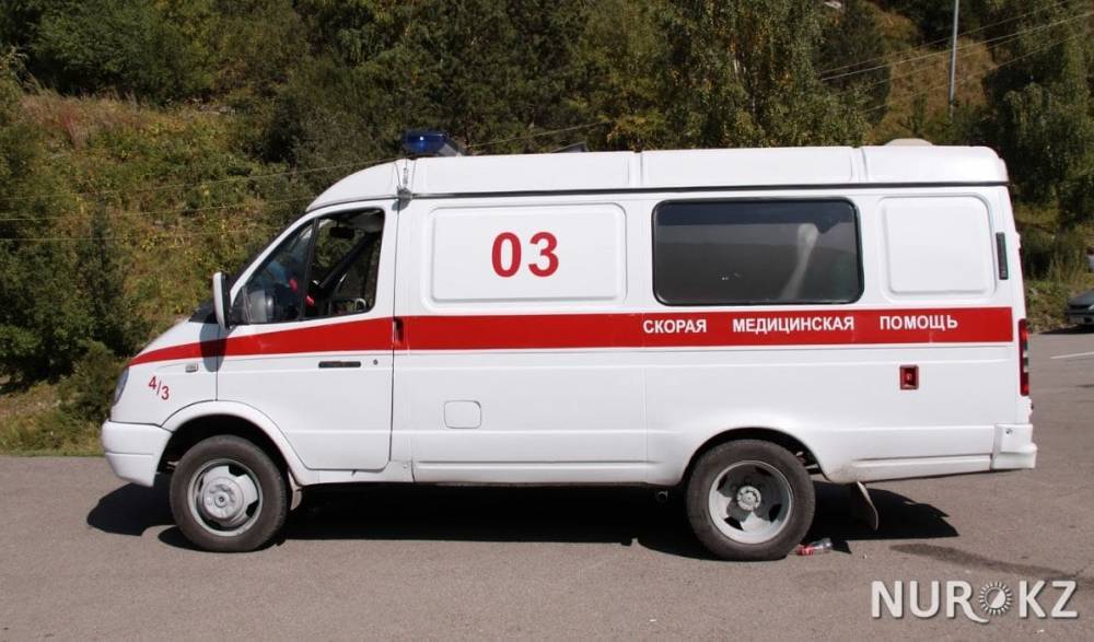 Забор рухнул на 12-летнего мальчика в Шахтинске: подробности трагедии