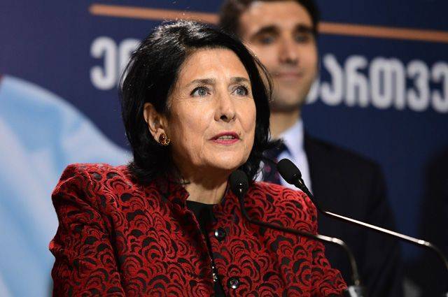 Президент Грузии прокомментировала призыв Саакашвили к неподчинению