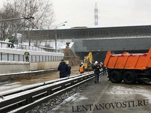 В Тушинском тоннеле  новая протечка, убытки судовладельцев исчисляются миллионами рублей