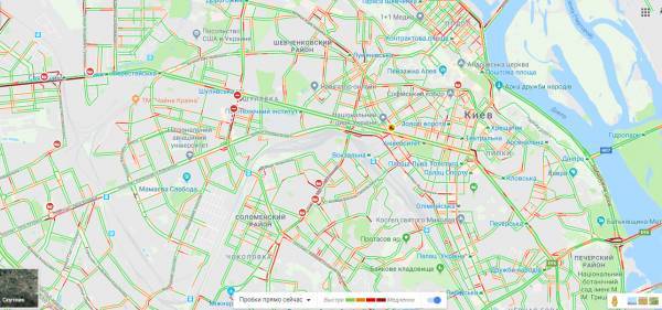 Многочисленные улицы Киева утопают в пробках. Куда не стоит ехать 21 июня