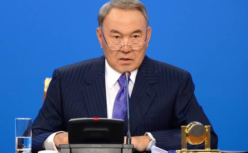 Назарбаев: Не исключена девальвация денежной системы