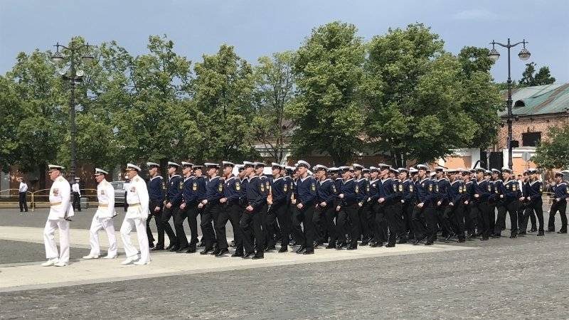 Беглов посетил церемонию выпуска&nbsp;офицеров&nbsp;академии ВМФ в Кронштадте