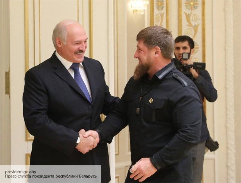 Лукашенко вручил Кадырову орден Дружбы народов и признался в теплых чувствах к Кавказу