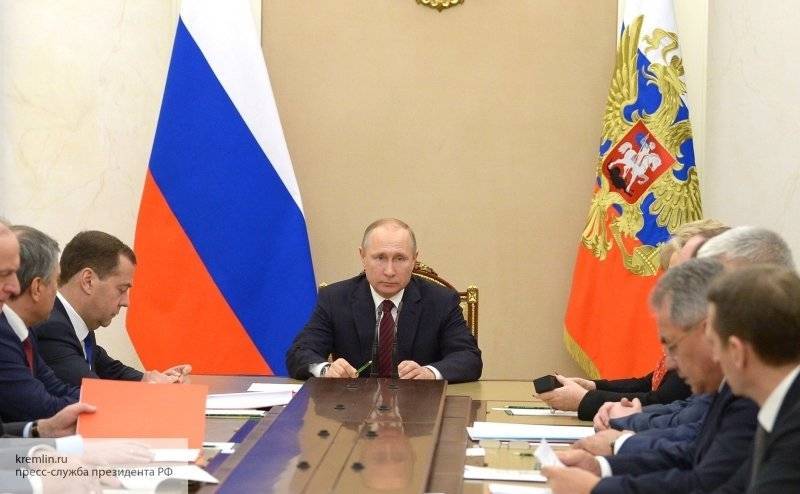 Путин обсудил с Совбезом РФ русофобскую провокацию радикалов в Грузии