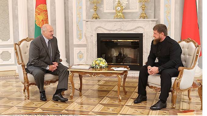 Рамзан Кадыров получил орден Дружбы народов из рук Лукашенко