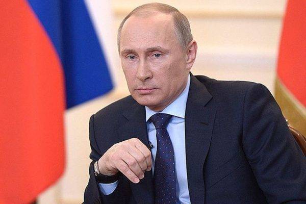 Путин назвал причину падения доходов жителей России