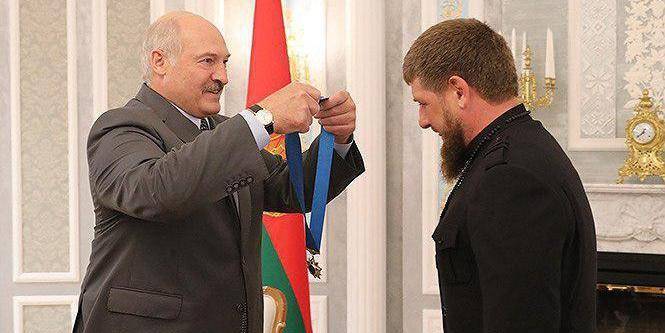 Лукашенко наградил "брата" Кадырова орденом Дружбы народов