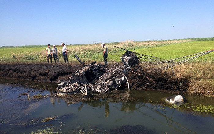 Вертолет Ми-2 разбился на Кубани - пилот погиб