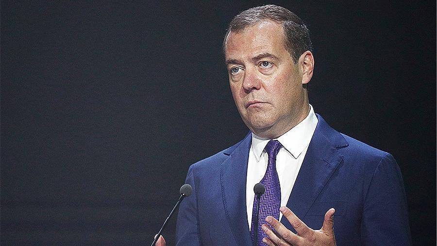 Медведев допустил рекомендации россиянам отказаться от поездок в Грузию
