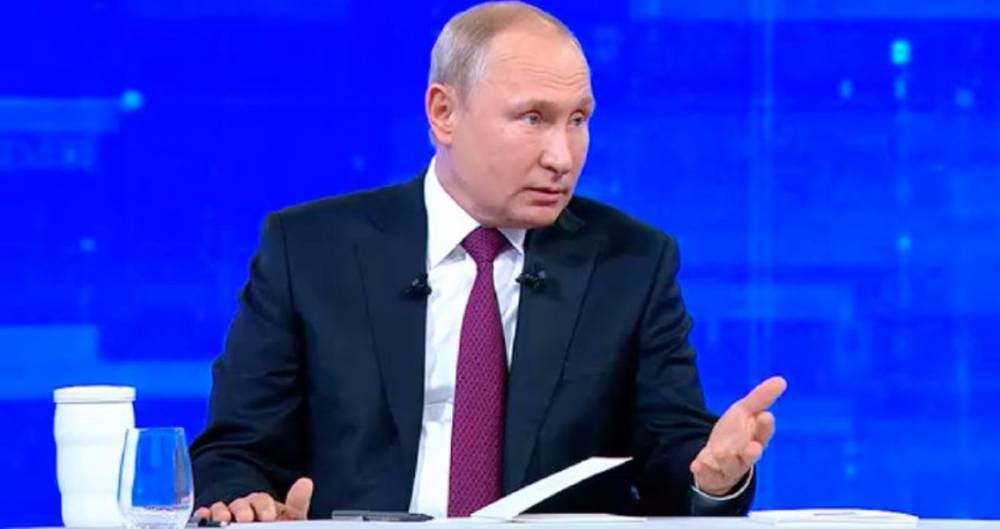 Более миллиона москвичей смотрели прямую линию с Путиным