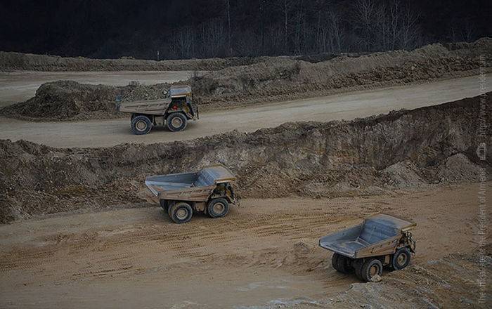 Жители двух общин на севере Армении перекрыли дорогу к руднику "Техут"