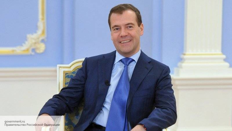 Медведев приветствовал делегатов конференции «Россия-Африка» шуткой о погоде