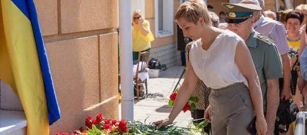 В Приднестровье установили доску в память о нормальной Украине | Политнавигатор