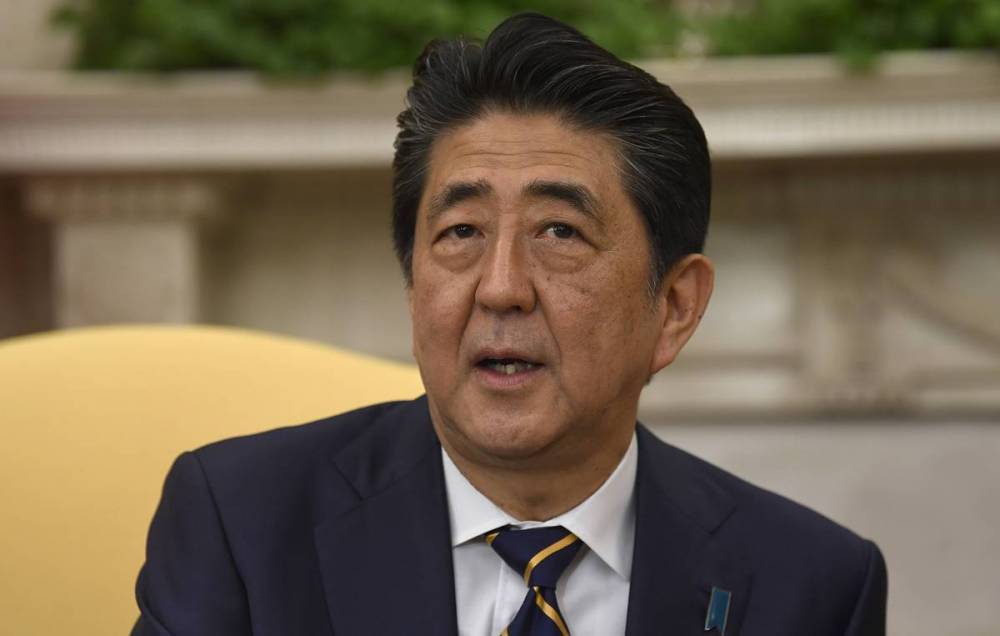 Абэ выразил надежду на прогресс по мирному договору на встрече с Путиным в Осаке
