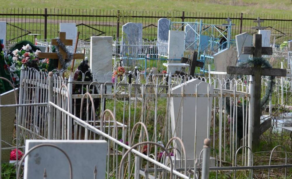 В Уфе ограничили новые захоронения на Южном кладбище