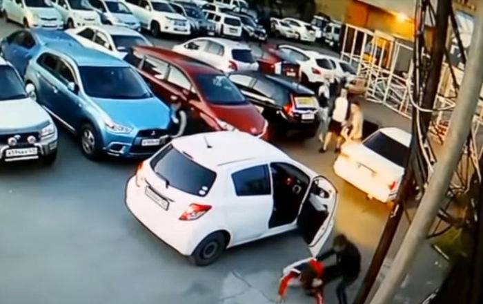 Стрельба на парковке из автомата: видео шокирующего инцидента во Владивостоке