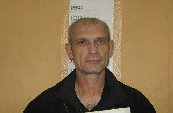 В Ульяновской области разыскивают мужчину, совершившего несколько преступлений