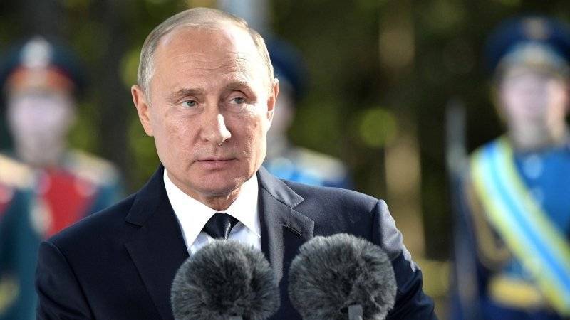 Путин призвал глав регионов быть ближе к населению