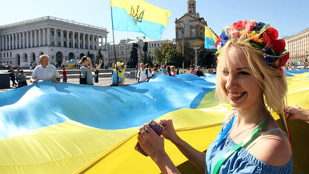 "Мовный" закон Порошенко разбился о русский язык: Две трети украинцев сделали неожиданное признание