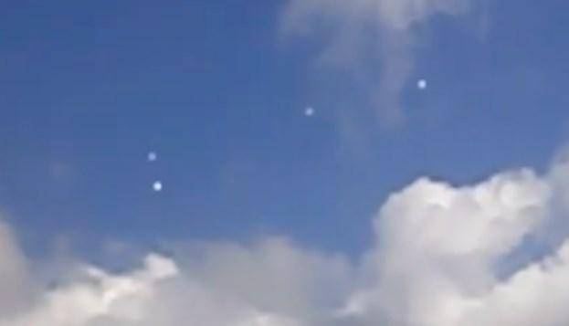 Уфолог заметил флот НЛО в небе над Россией