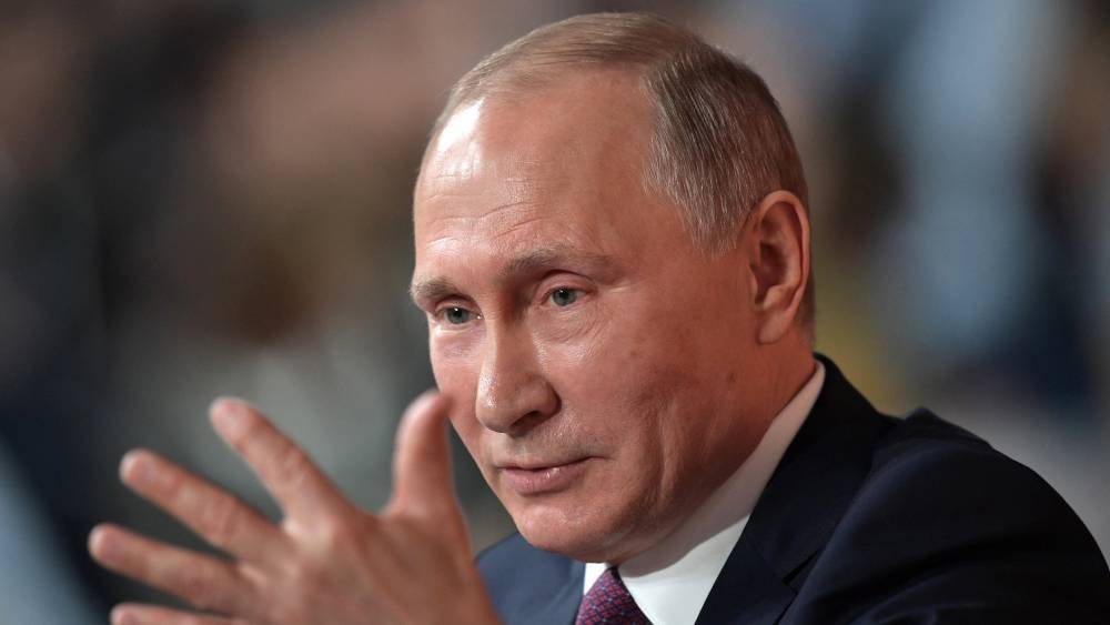 Россияне в недоумении от нового указа Путина:  "Крепостных обратно в "Скрепию""