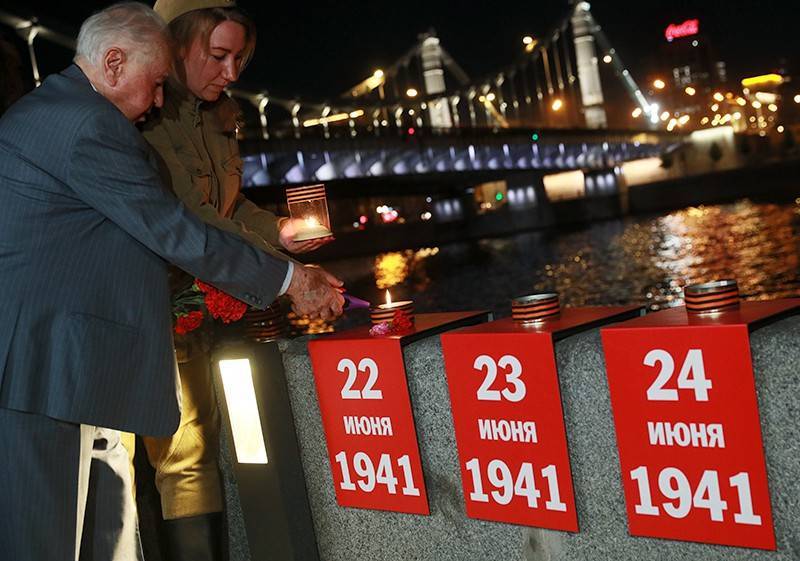 День памяти и скорби: в мире вспоминают героев Великой Отечественной