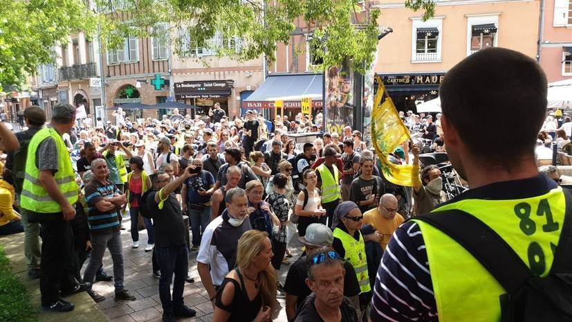 32-я акция протестов «жёлтых жилетов» собрала порядка 12 тысяч участников