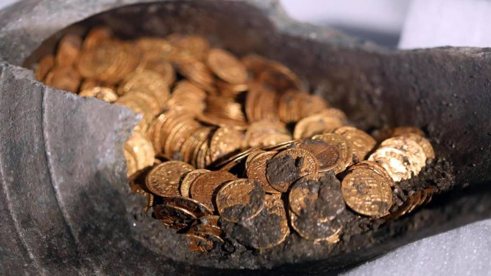 Археологи обнаружили спрятанный в эпоху Древнего Рима клад: его спрятали, чтобы от чего-то спастись