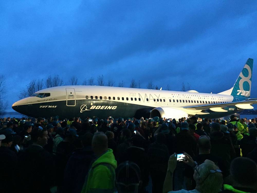 Более 400 пилотов подали коллективный иск против Boeing