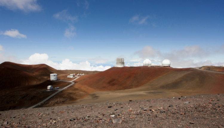 На священной горе Гавайев построят телескоп