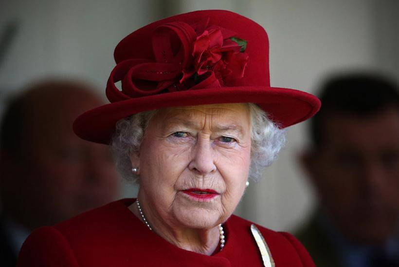 Елизавета II спешно покинула Букингемский дворец из-за нашествия крыс