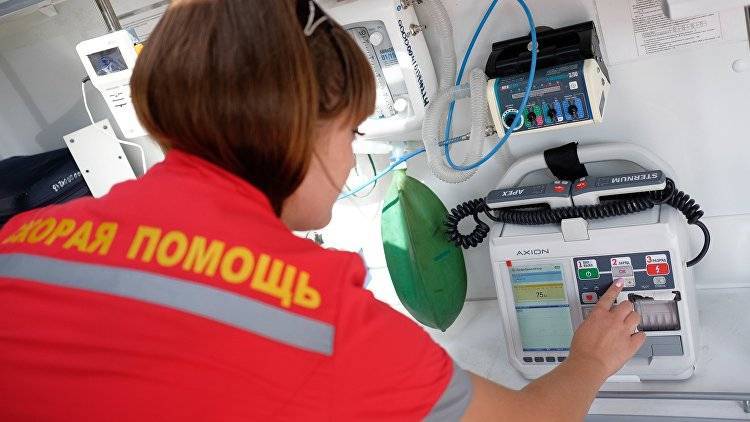 Защита от хамов: в Крыму врачи получат шокеры и газовые баллончики