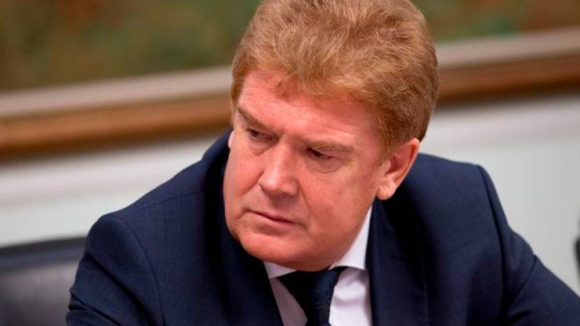 В Челябинске депутаты приняли отставку главы города
