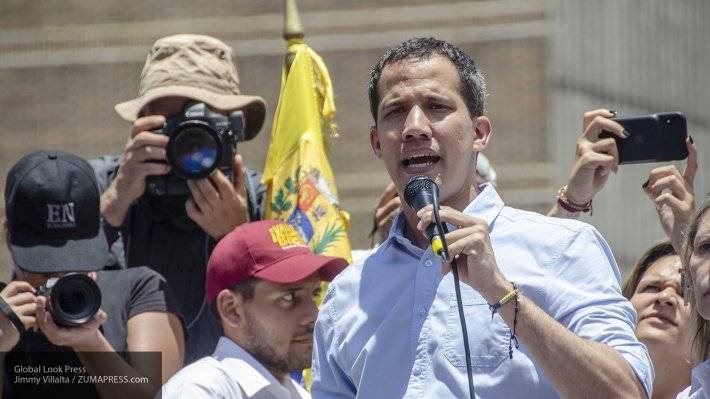 Гуайдо призвал венесуэльцев выйти на демонстрацию 5 июля