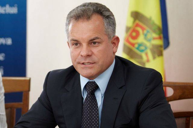 Глава Демпартии Молдавии Плахотнюк оставил свой пост