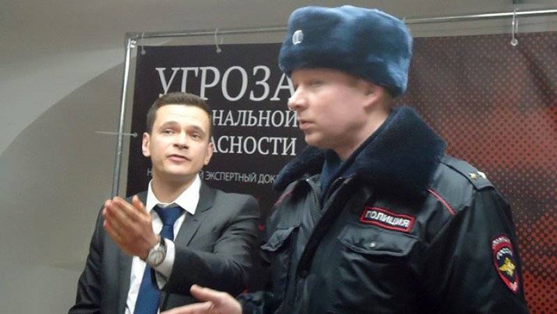 Генпрокуратура заподозрила Яшина в платной дружбе с полицией и крышевании борделей